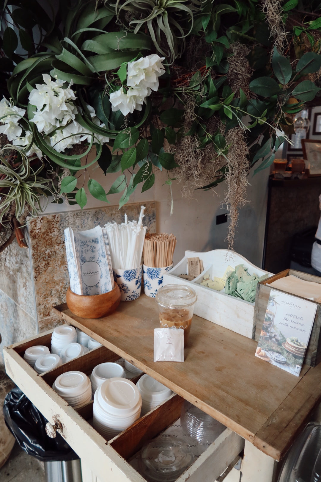 Aleta collagen  kosher collagen in a coffee area